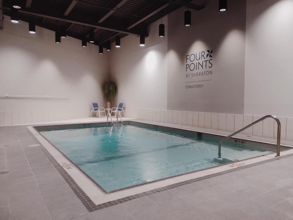 Four Points By Sheraton Edmundston Hotel & Conference Center エクステリア 写真