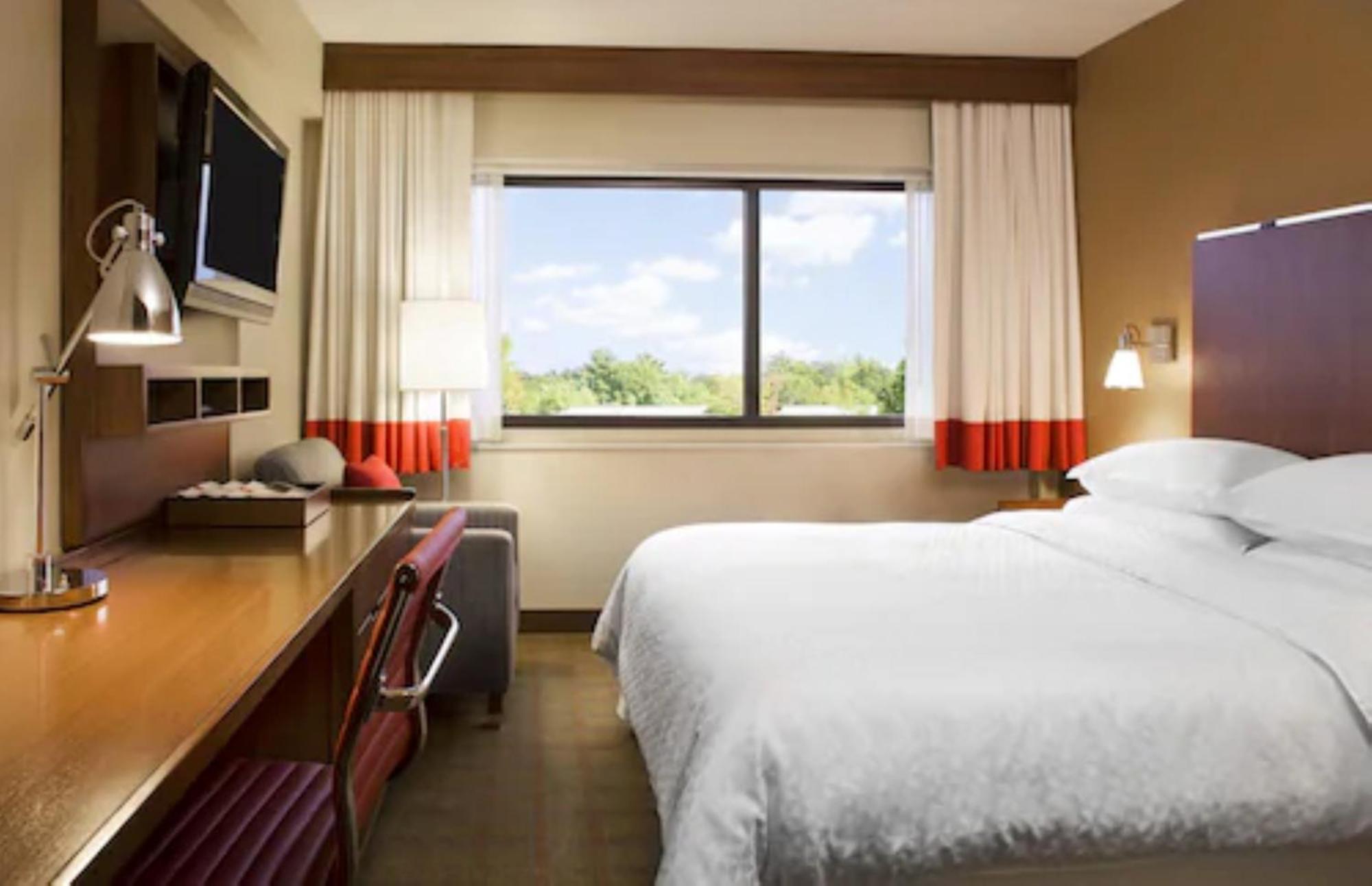 Four Points By Sheraton Edmundston Hotel & Conference Center エクステリア 写真