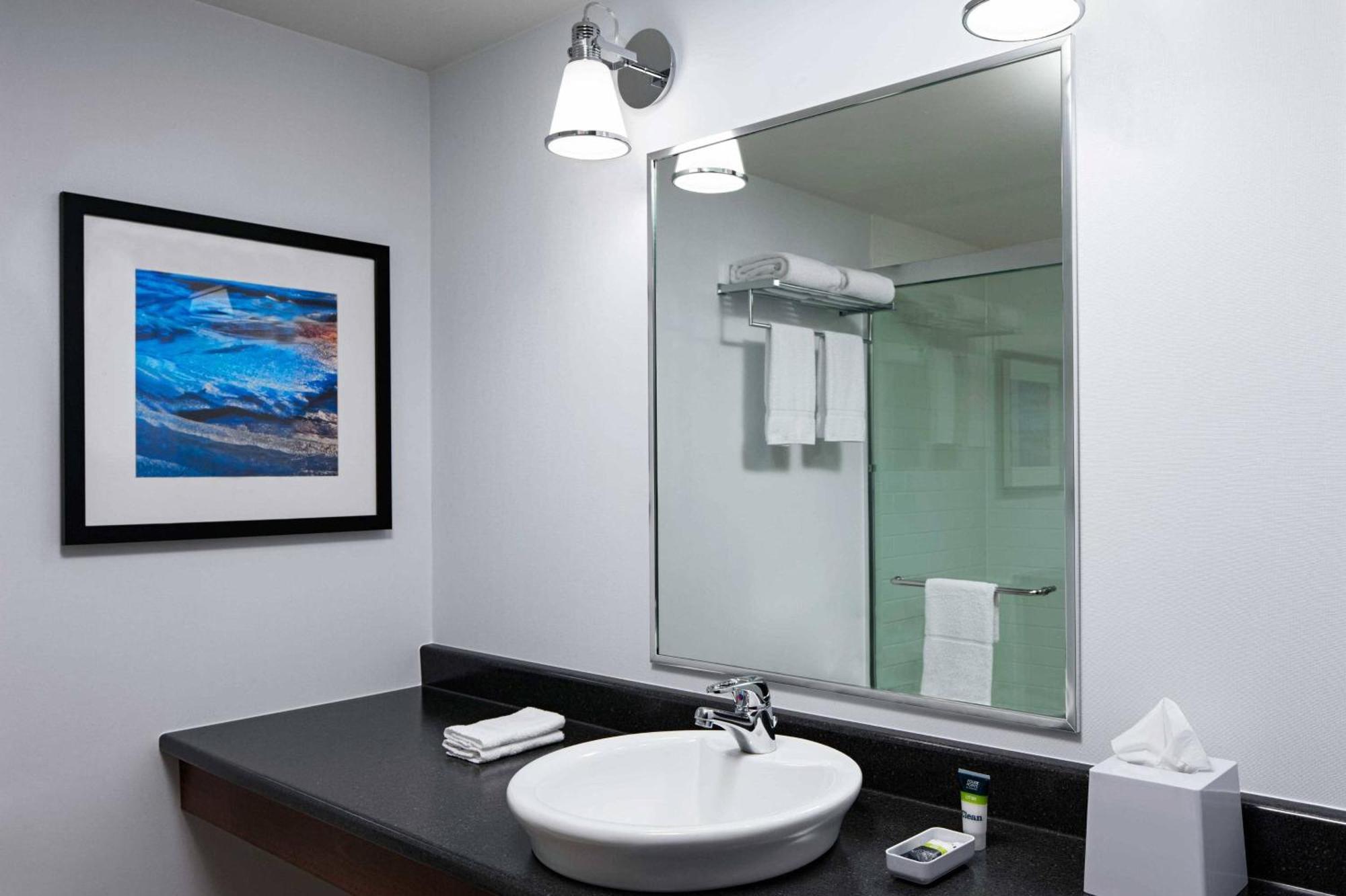 Four Points By Sheraton Edmundston Hotel & Conference Center エクステリア 写真