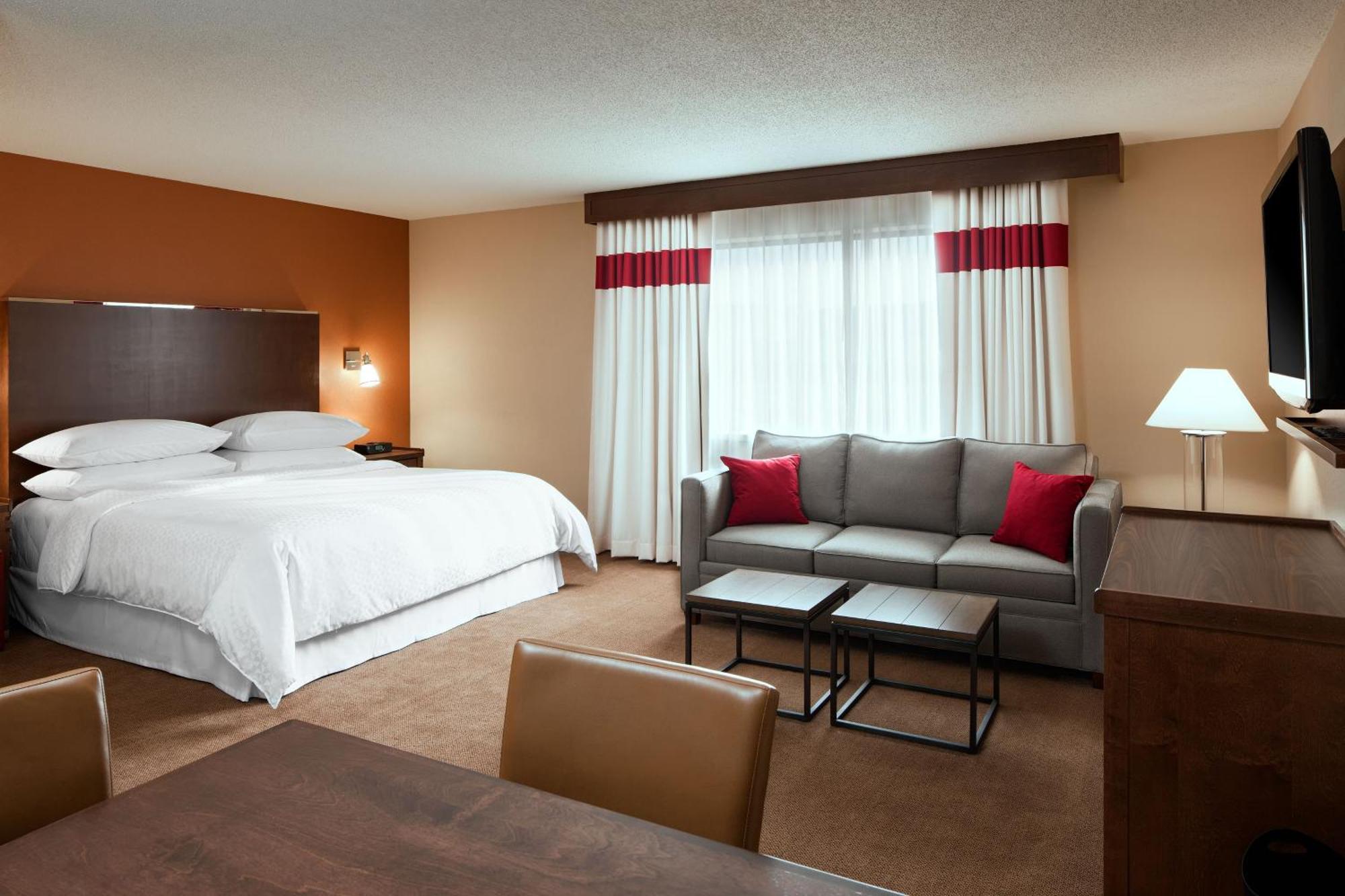 Four Points By Sheraton Edmundston Hotel & Conference Center エクステリア 写真