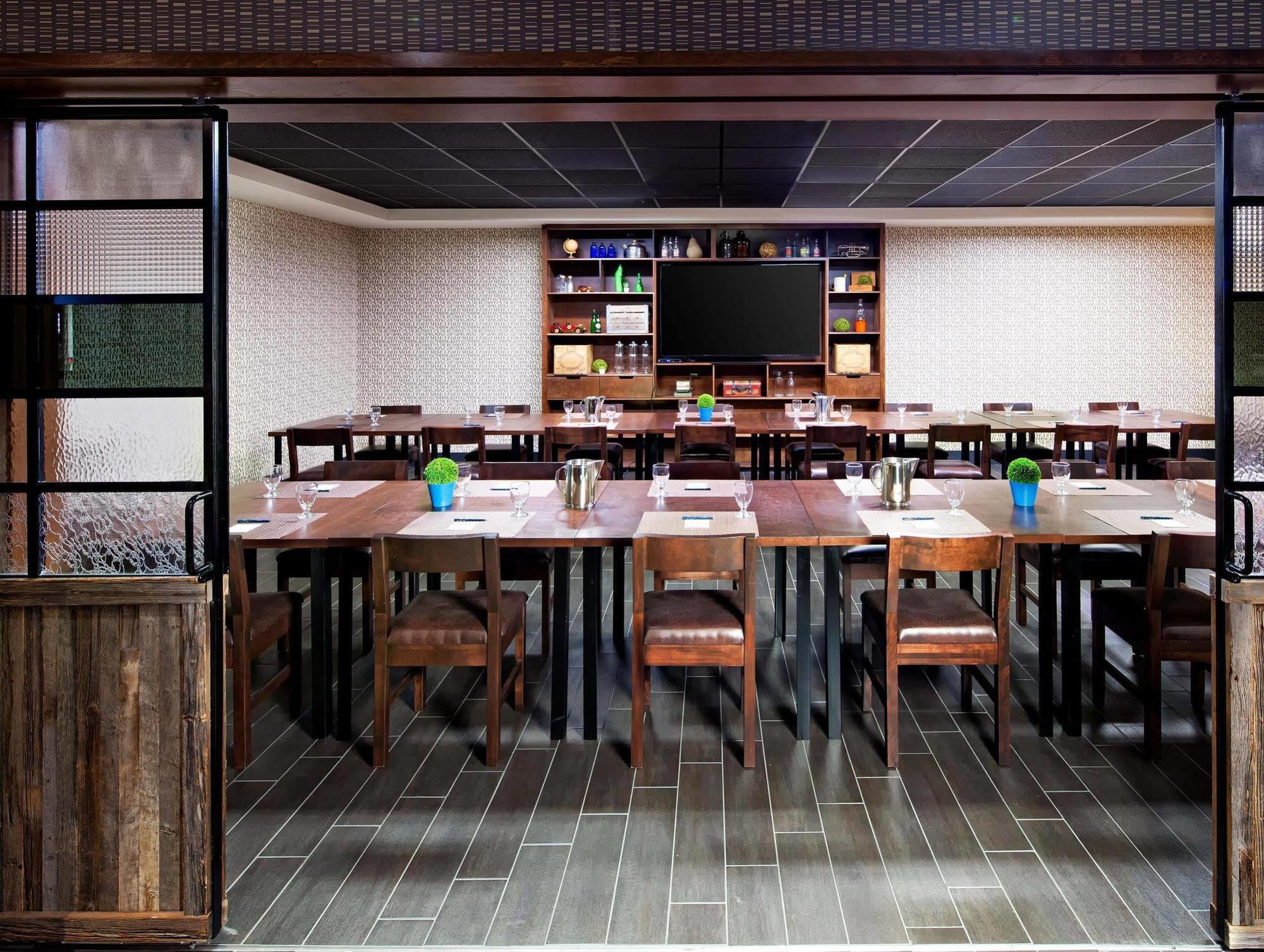 Four Points By Sheraton Edmundston Hotel & Conference Center エクステリア 写真