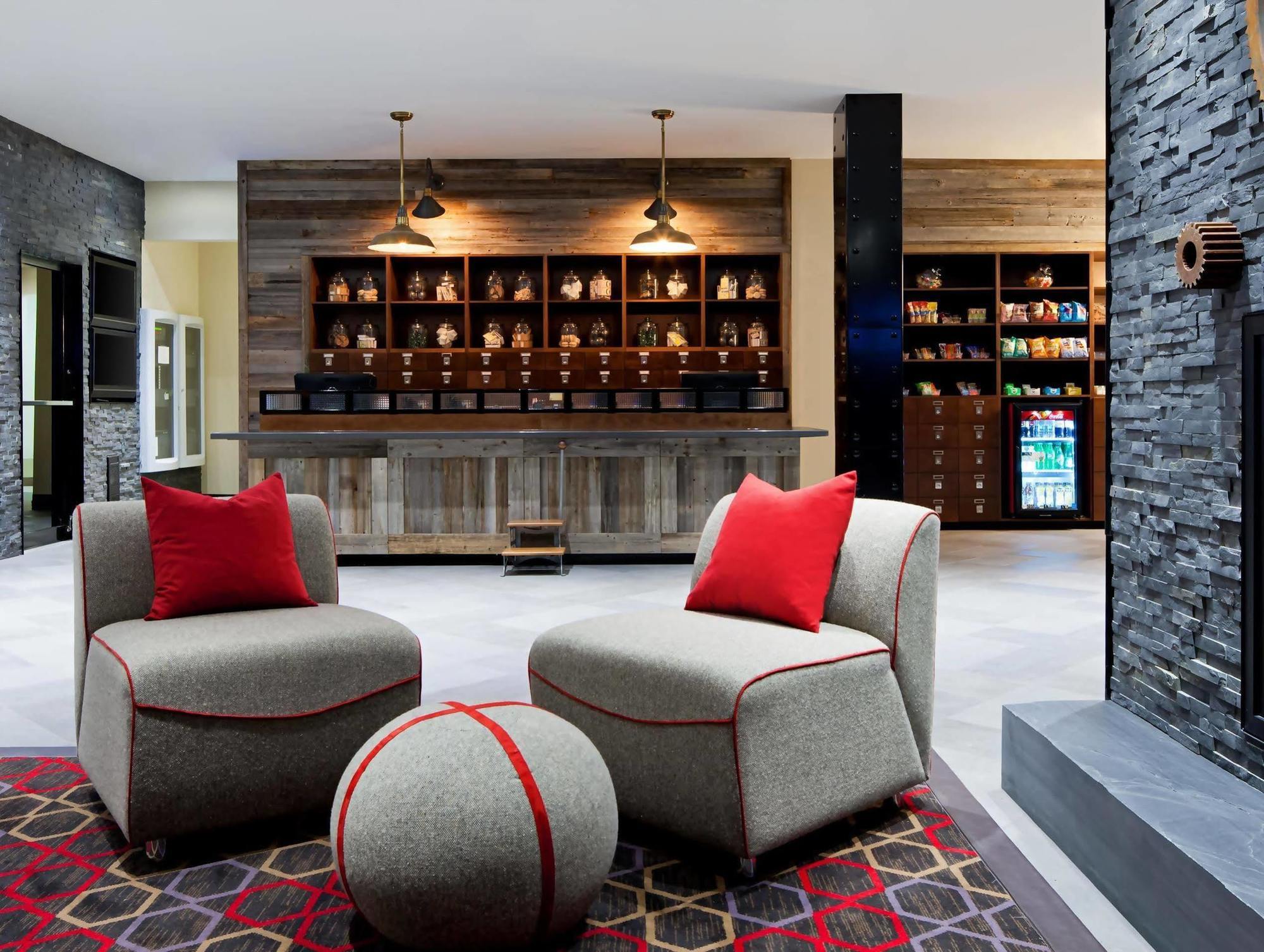 Four Points By Sheraton Edmundston Hotel & Conference Center エクステリア 写真