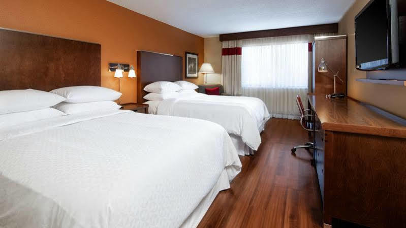 Four Points By Sheraton Edmundston Hotel & Conference Center エクステリア 写真